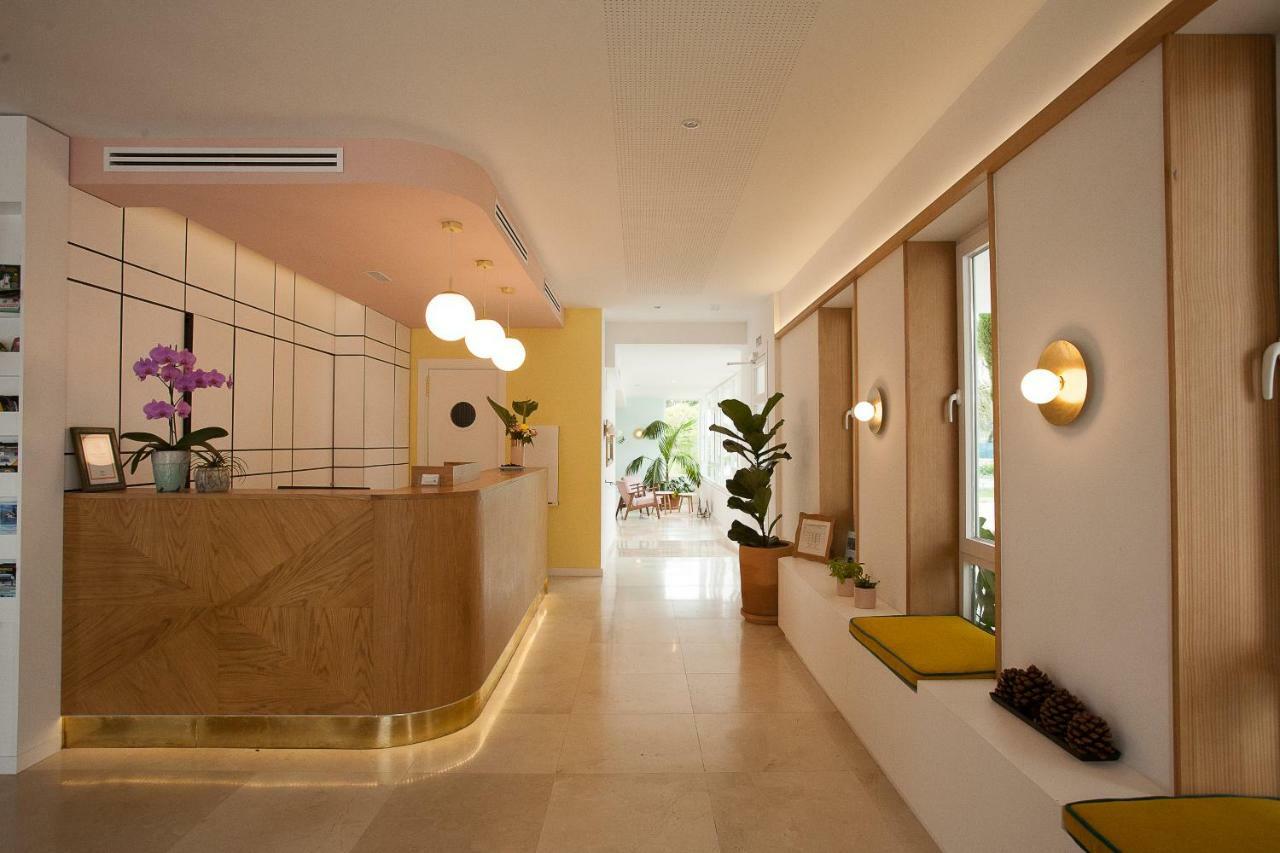 Hostal Las Cumbres Conil De La Frontera Buitenkant foto