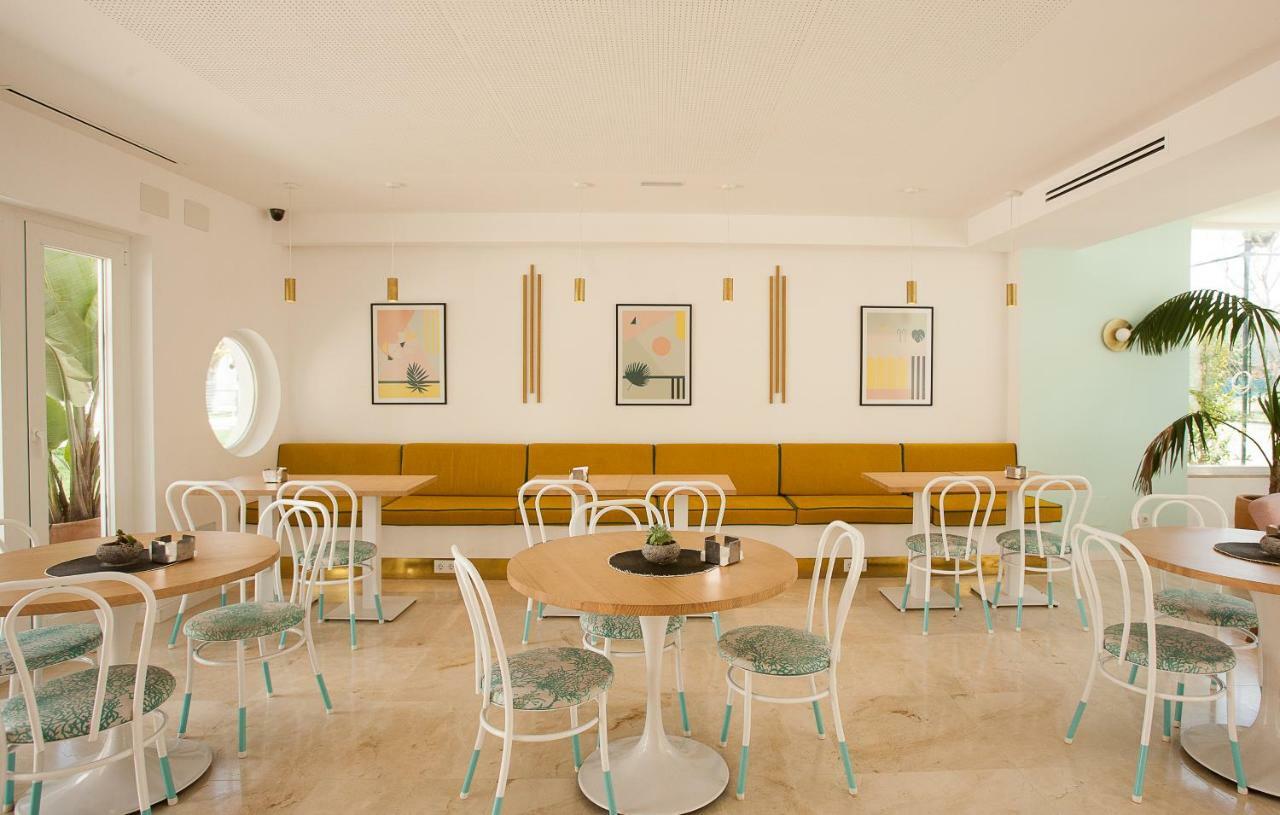 Hostal Las Cumbres Conil De La Frontera Buitenkant foto