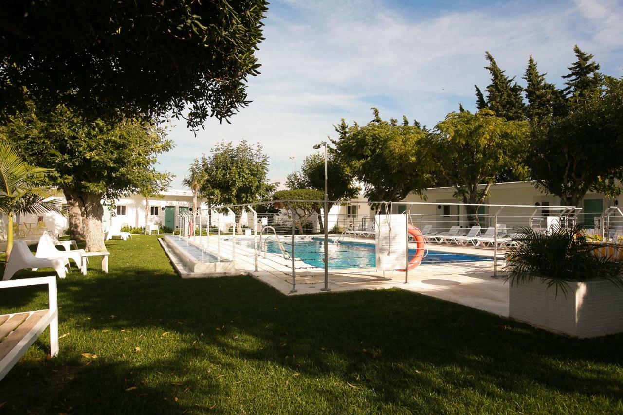 Hostal Las Cumbres Conil De La Frontera Buitenkant foto