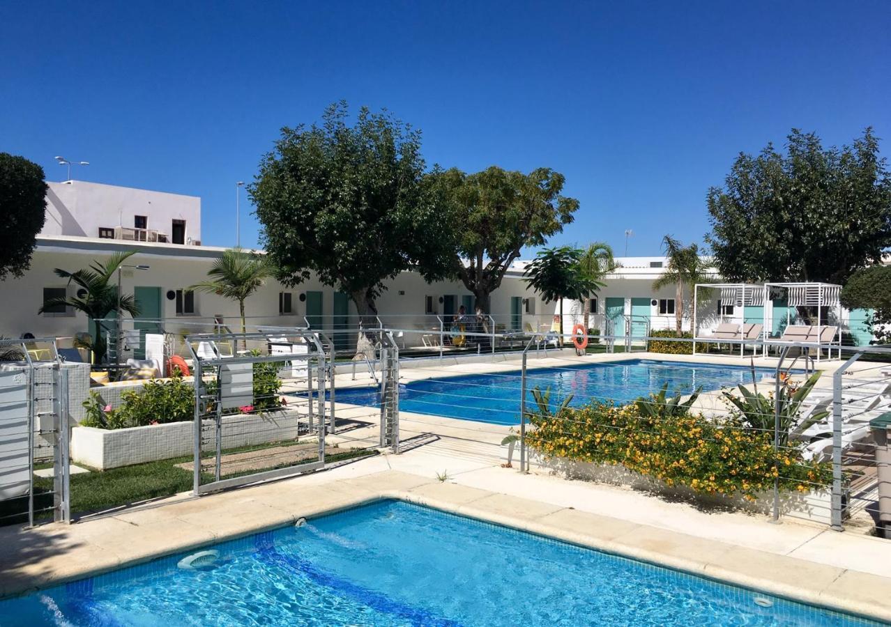 Hostal Las Cumbres Conil De La Frontera Buitenkant foto