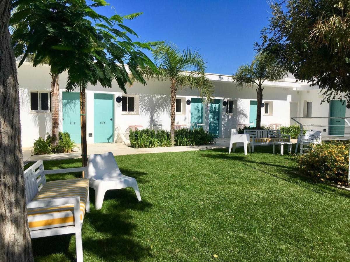 Hostal Las Cumbres Conil De La Frontera Buitenkant foto